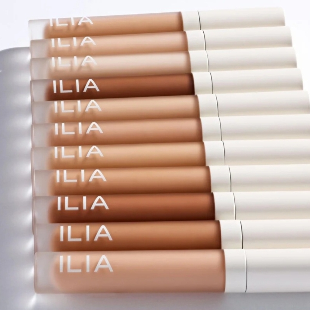 ILIA Skin Blur Serum Concealer with 12-Hour Wear